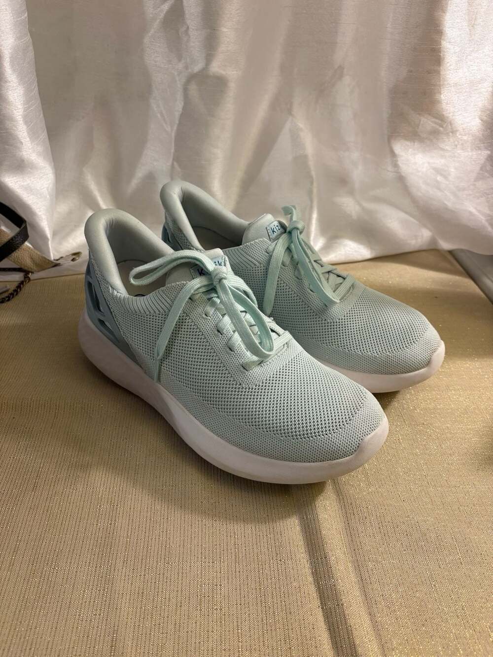 Kizik Athens Hands-Free Knit Sneakers in Surf Spray